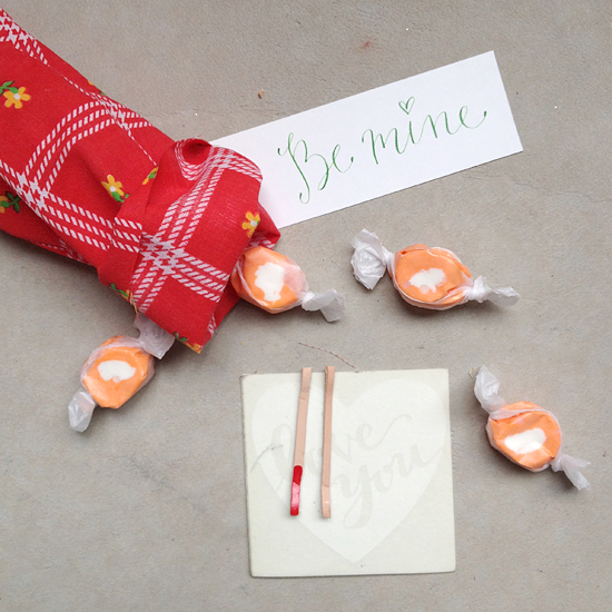 isly-valentines-galentines-hairpins-1