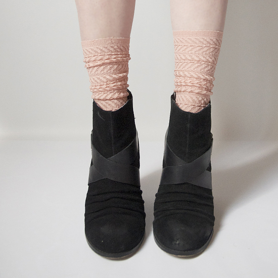 isly-handmade-sewing-lace-socks-tutorial-8-finished