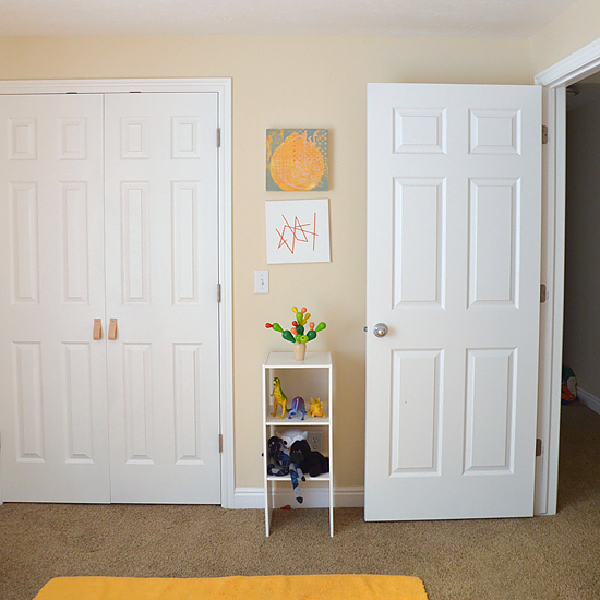isly-zero-budget-project-penelope-and-felix-shared-room-10