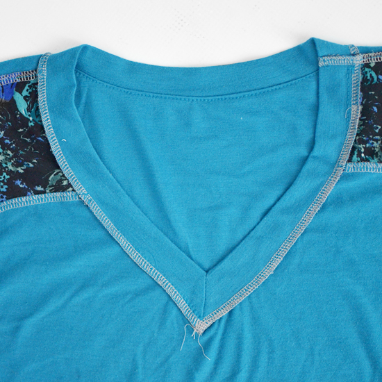 melissaesplin-sewing-colorblock-v-neck-tee-3