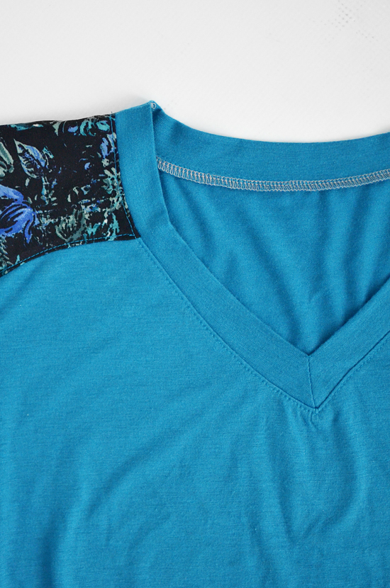 melissaesplin-sewing-colorblock-v-neck-tee-4